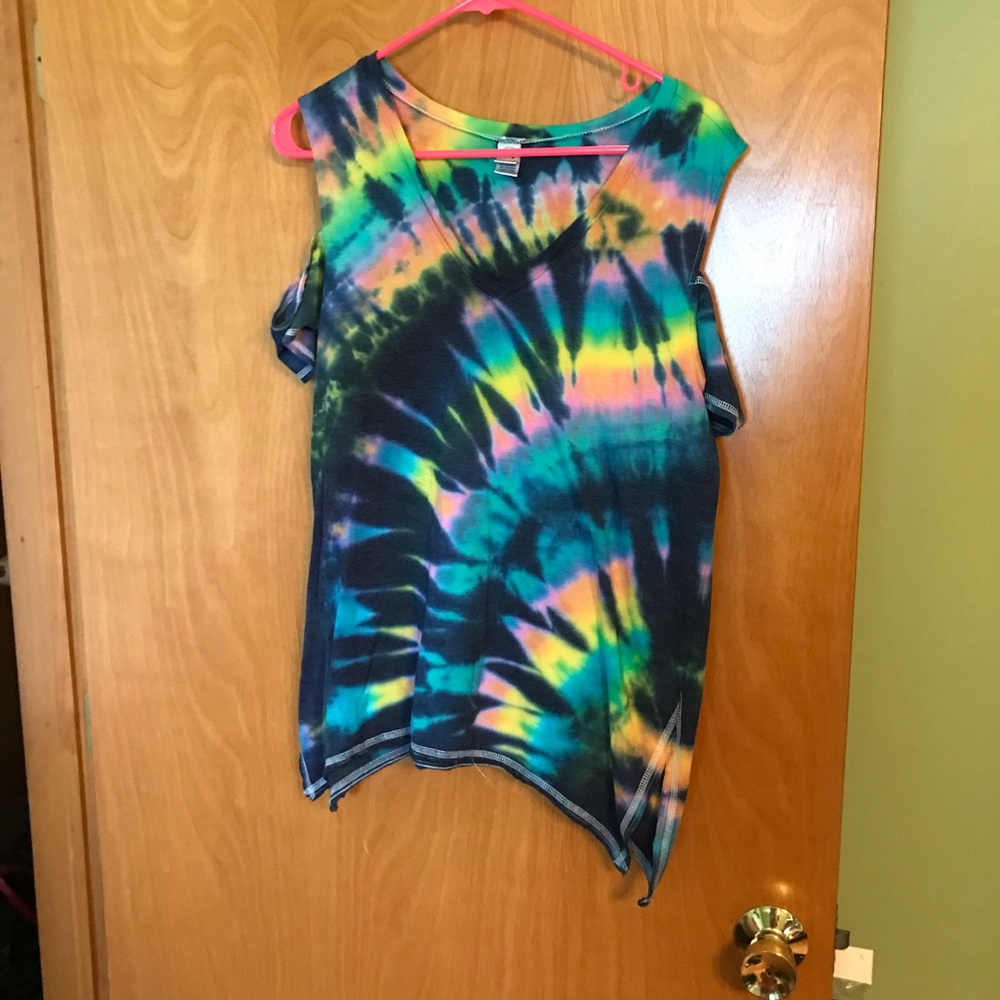 Rainbow Tie Dye cold shoulder s/s shirt M